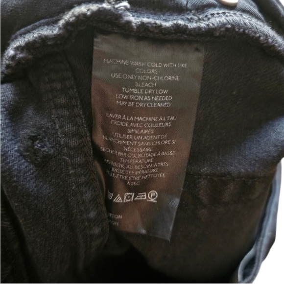 NWT Anthropologie Pilcro Lace-Up Denim
Shorts, Size 32 - Picture 9 of 9